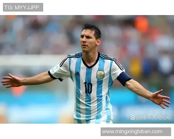 不同时代的足球巨星回顾与传奇故事分享