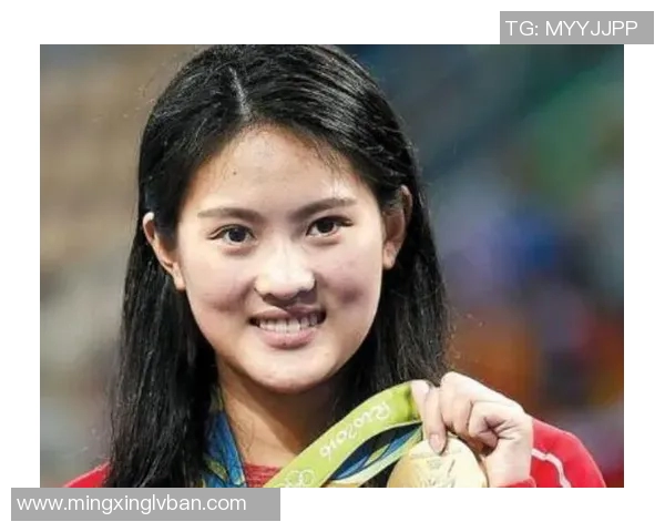 足球明星背后的女人们她们的故事与荣耀同样璀璨