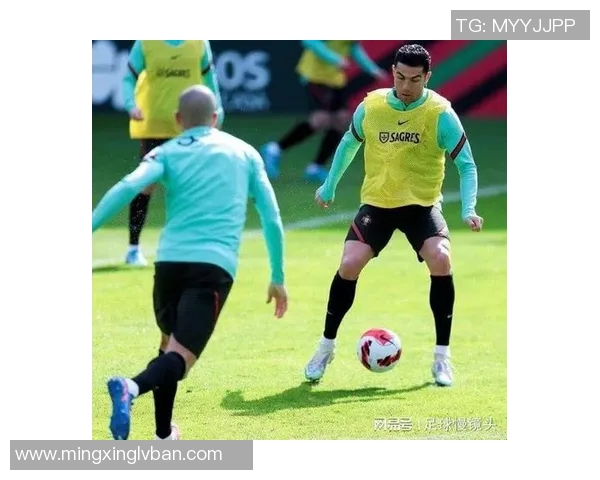 足球明星耳钉时尚揭秘他们的个性选择与搭配技巧